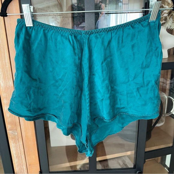 Vintage Victoria’s Secret Silk pajamas shorts teal emerald elastic waist micro - Picture 2 of 6
